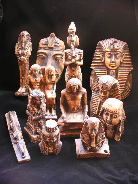 ancient-egyptian-statues